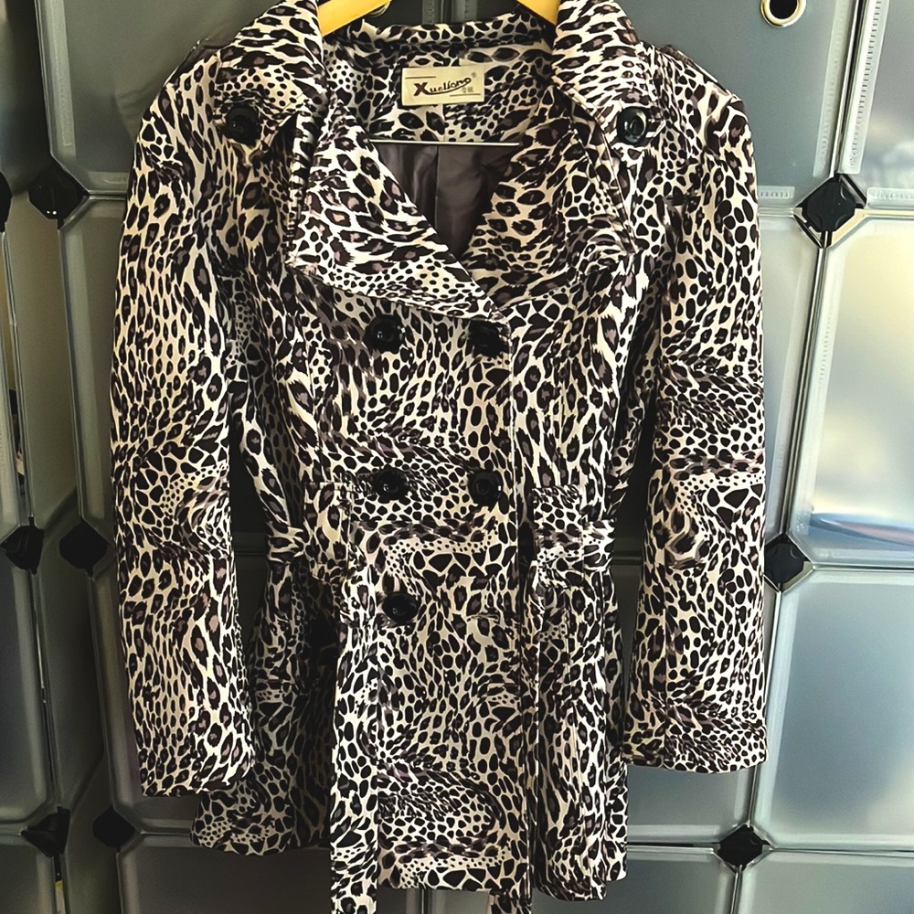 Vintage style violet leopard animal print double breasted jacket